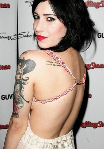Lisa Origliasso tattoos